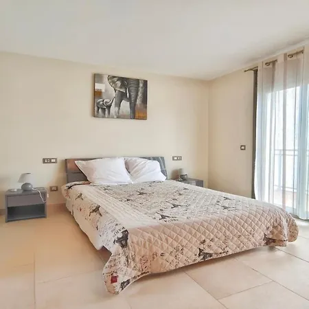 Vacay Mickey, Piscina Compartida, Sol, En La Costa Brava, L'escala! Tatil Evi